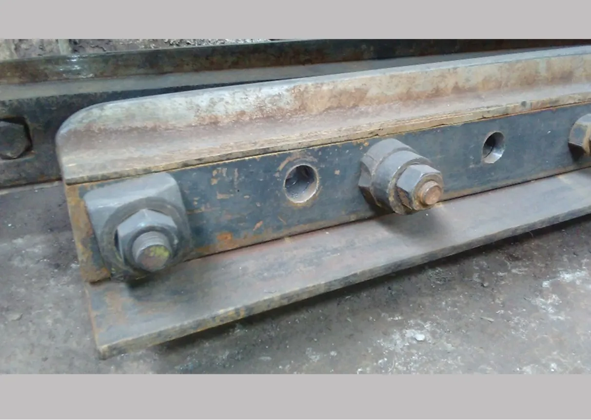 CONTRARIELES DE 13' x 115 LB SIN EMPAQUES NI TORNILLOS